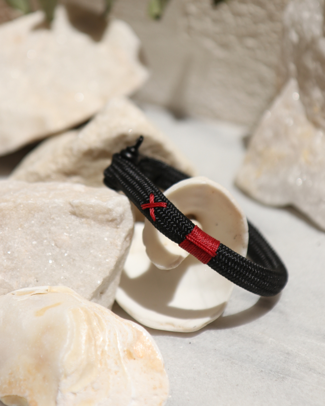 Image of Bransoletka Męska Waymark Black Red