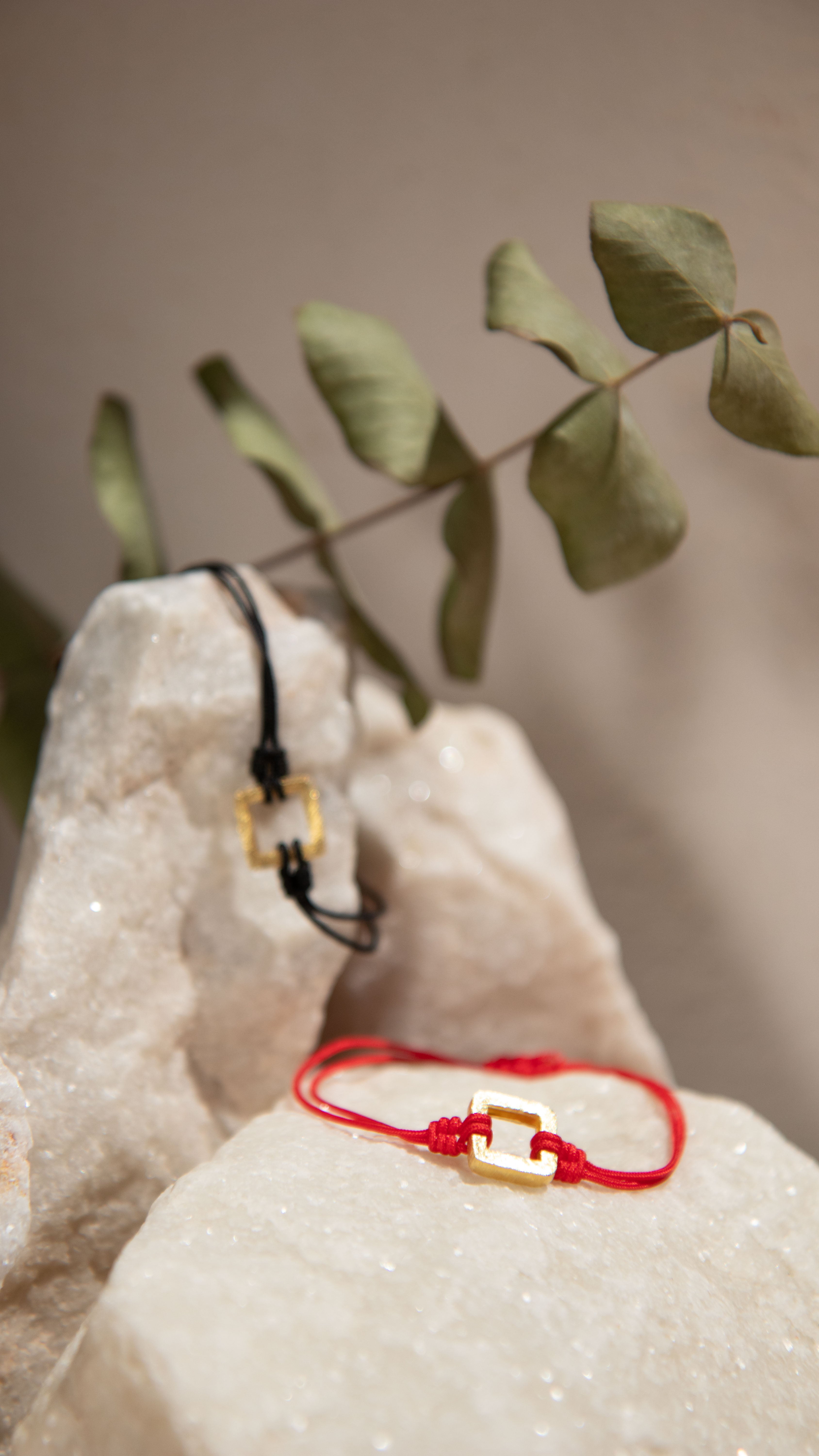 Image of Bransoletka Damska Cube Gold Red